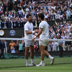 Alcaraz defeats Djokovic to win his first Wimbledon